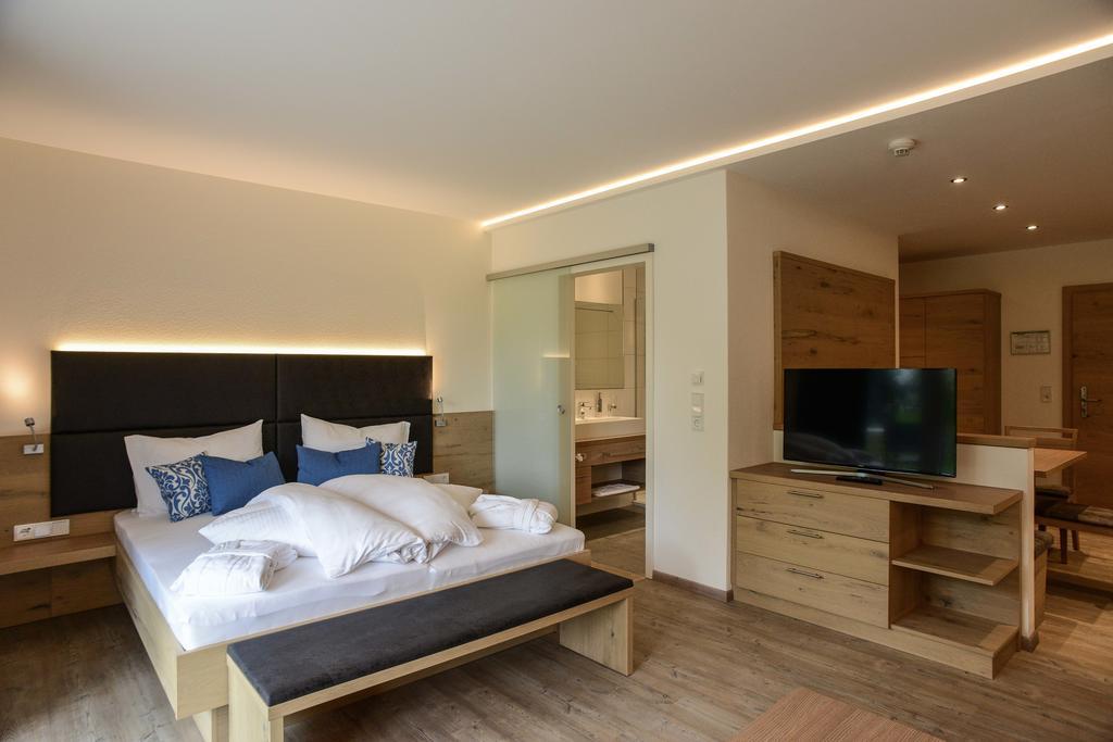 R Appartements Tannheim Chambre photo