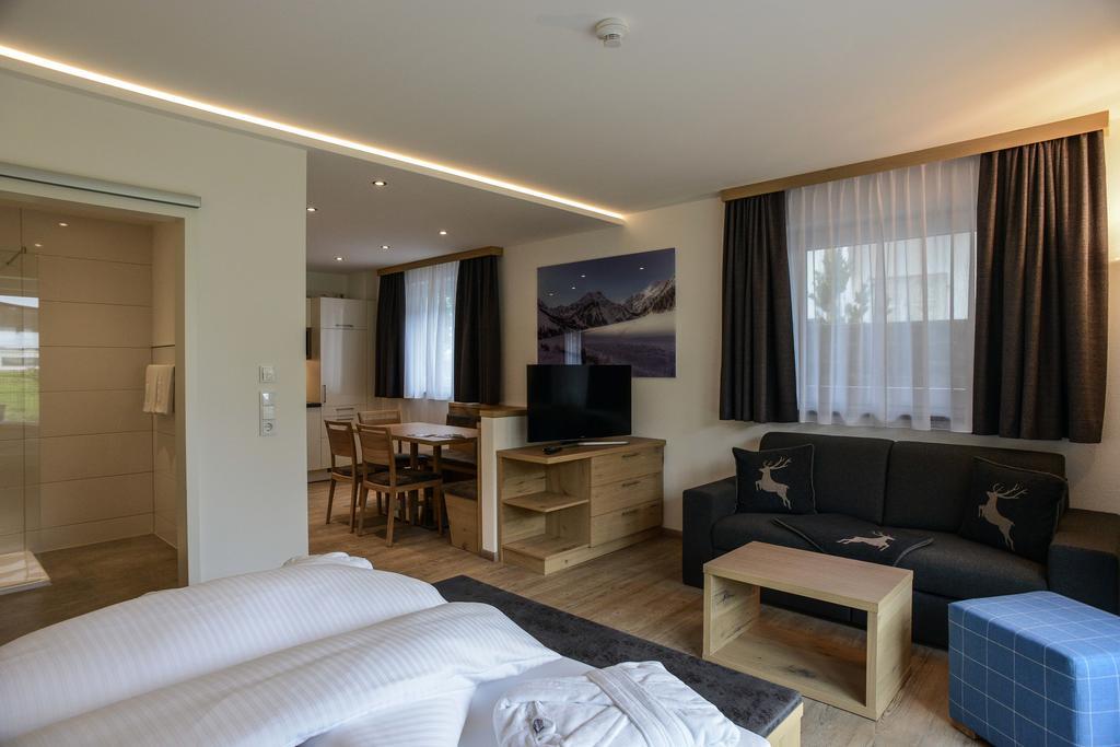 R Appartements Tannheim Extérieur photo